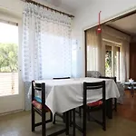 Apartments With A Parking Space Umag - 7066