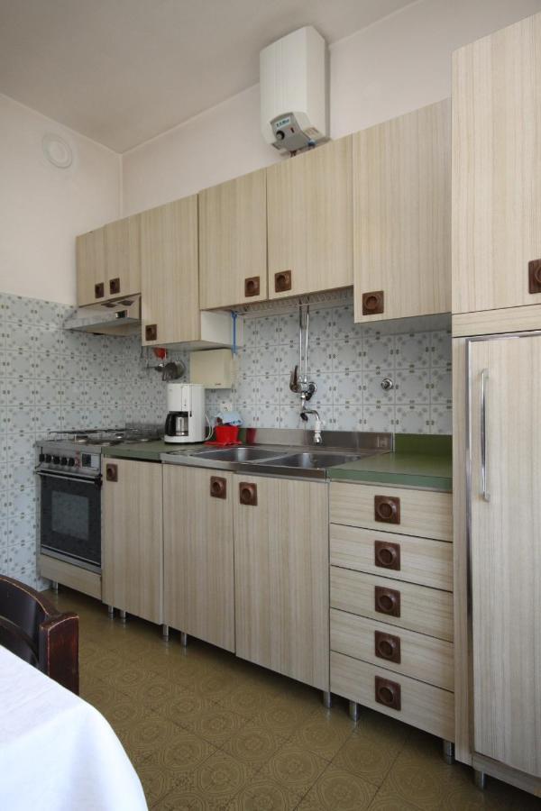 With A Parking Space - 7066 Umag